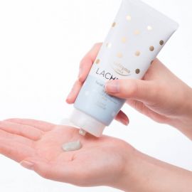 【停产】1号仓-KOSE高丝Softymo LACHESCA炭泥保湿毛孔清洁洁面乳 130g