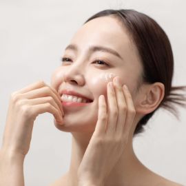 【停产】1号仓-AHC 透亮美白保湿 全脸美白修护眼霜 30ml 增加肌肤透明感 眼部面部用