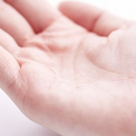 1号仓-千肤恋 温和亲肤深层补水 保湿化妆水加强滋润型 180ml CHIFURE 质地浓稠不粘腻 【寒冷地区慎拍，易冻结】