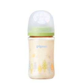 1号仓-贝亲 母乳衔接辅助 轻盈材质 PPSU塑料婴儿奶瓶 彩绘小树图案 M号 Pigeon 240ml 母乳实感系列 防摔防胀气 易清洗 宽口径